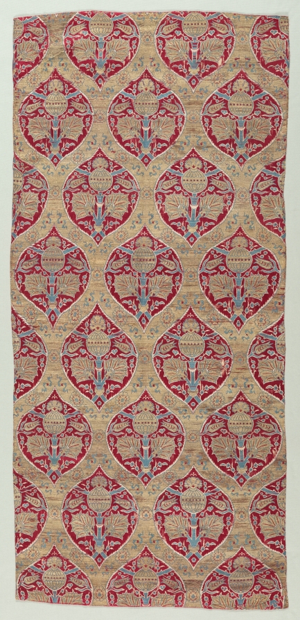 Ogival Lattice with Horizontal Design