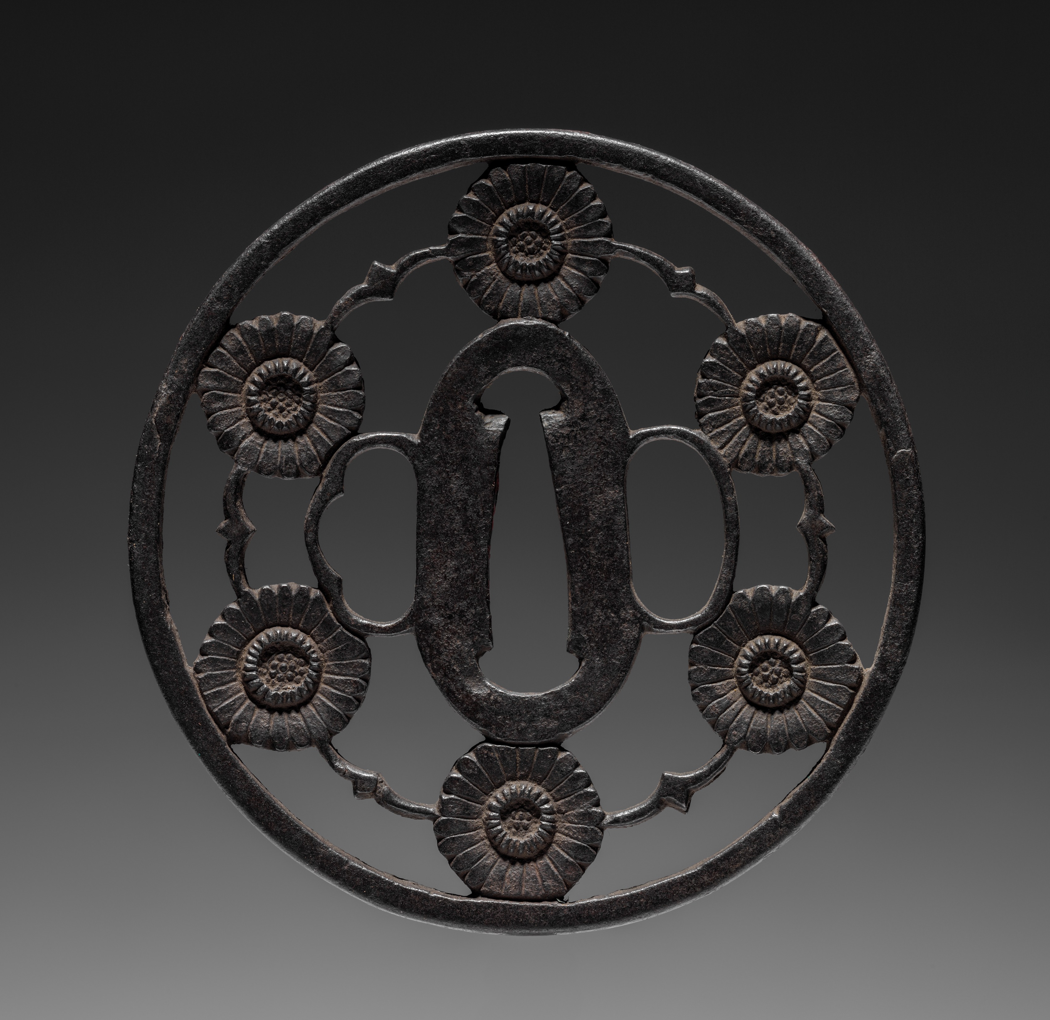 しゃばぞうページ e-Museum - Hand guard with the motif of fierce tiger in the rain