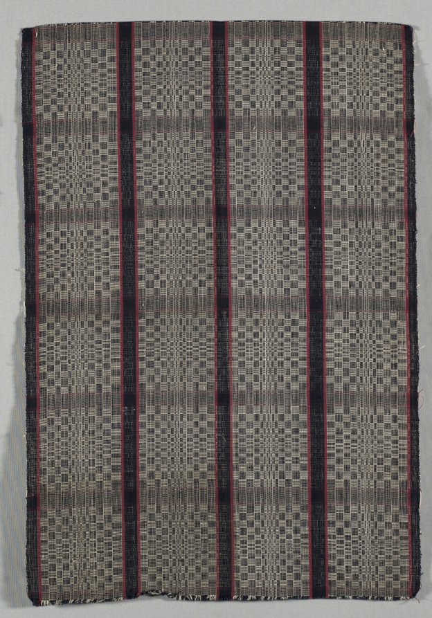 Textile fragment (Binakol)