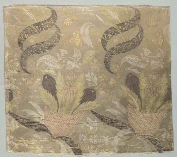 Large Floral Motif