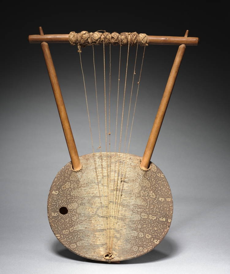 Lyre (ndongo, endongo, entongoli, or kissar)
