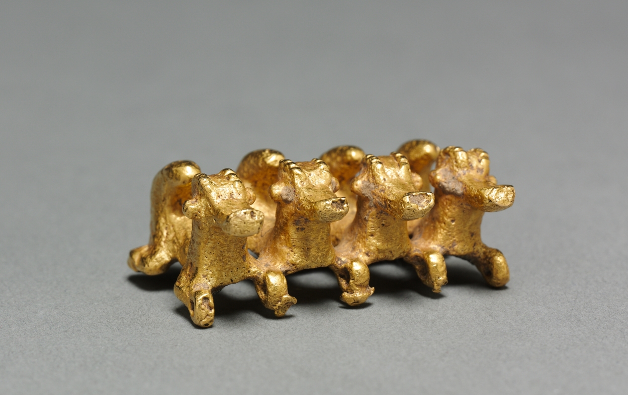 Curly-Tailed Animal Pendant by Unknown Artist (100), agate at Cleveland Museum of Art
