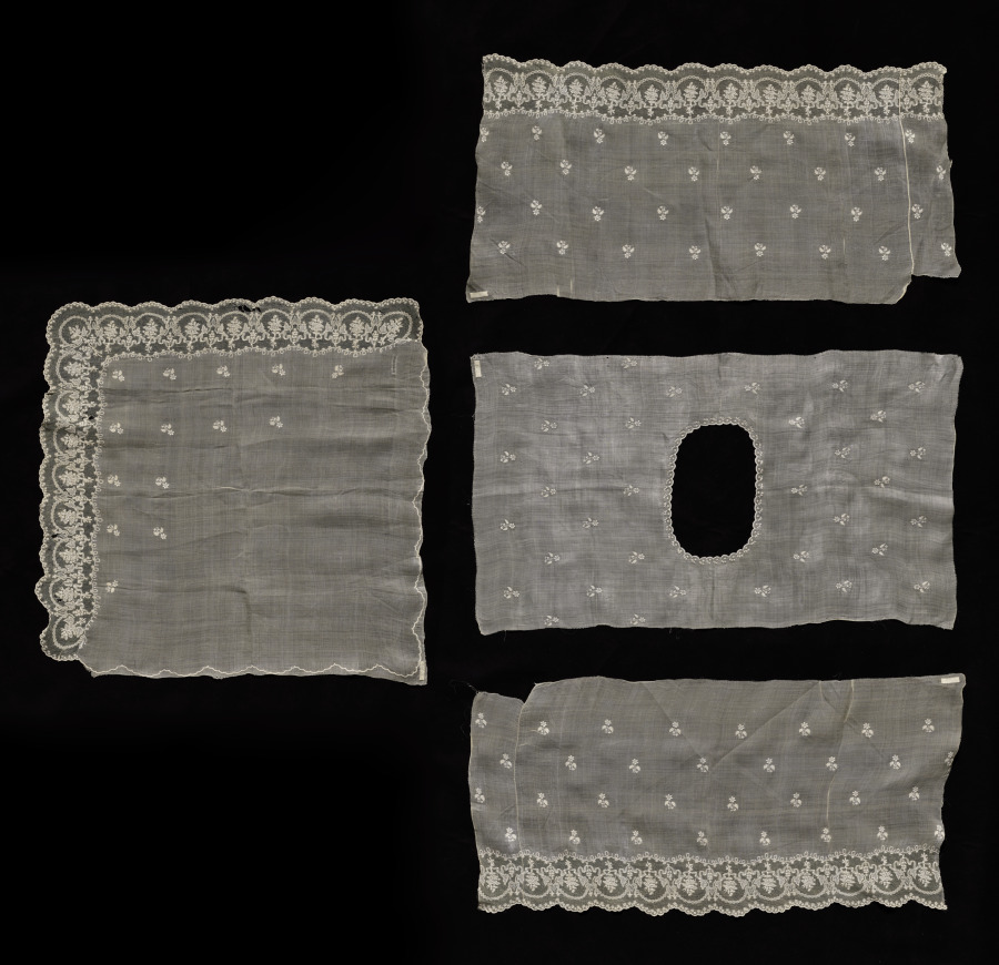 Blouse in four pieces