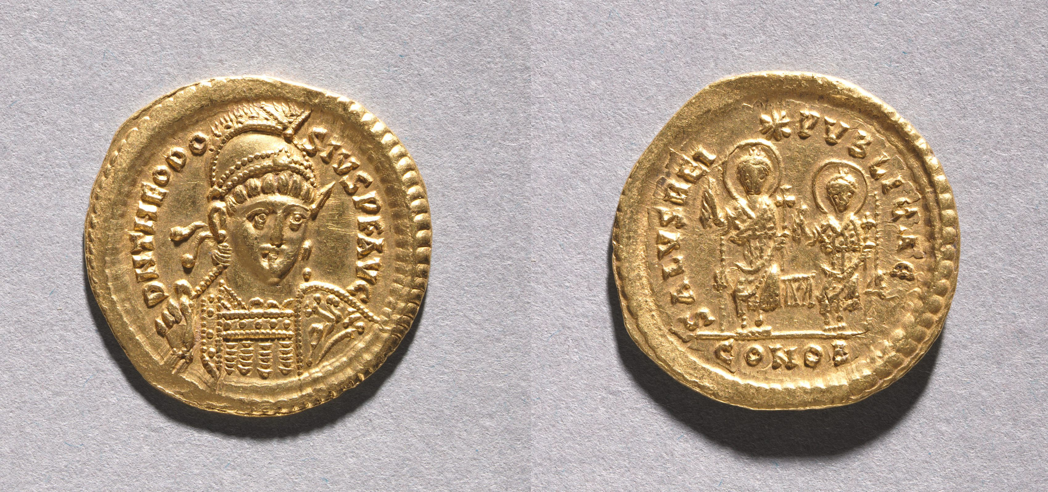 Solidus of Theodosius II and Valentinian III | Cleveland Museum of Art