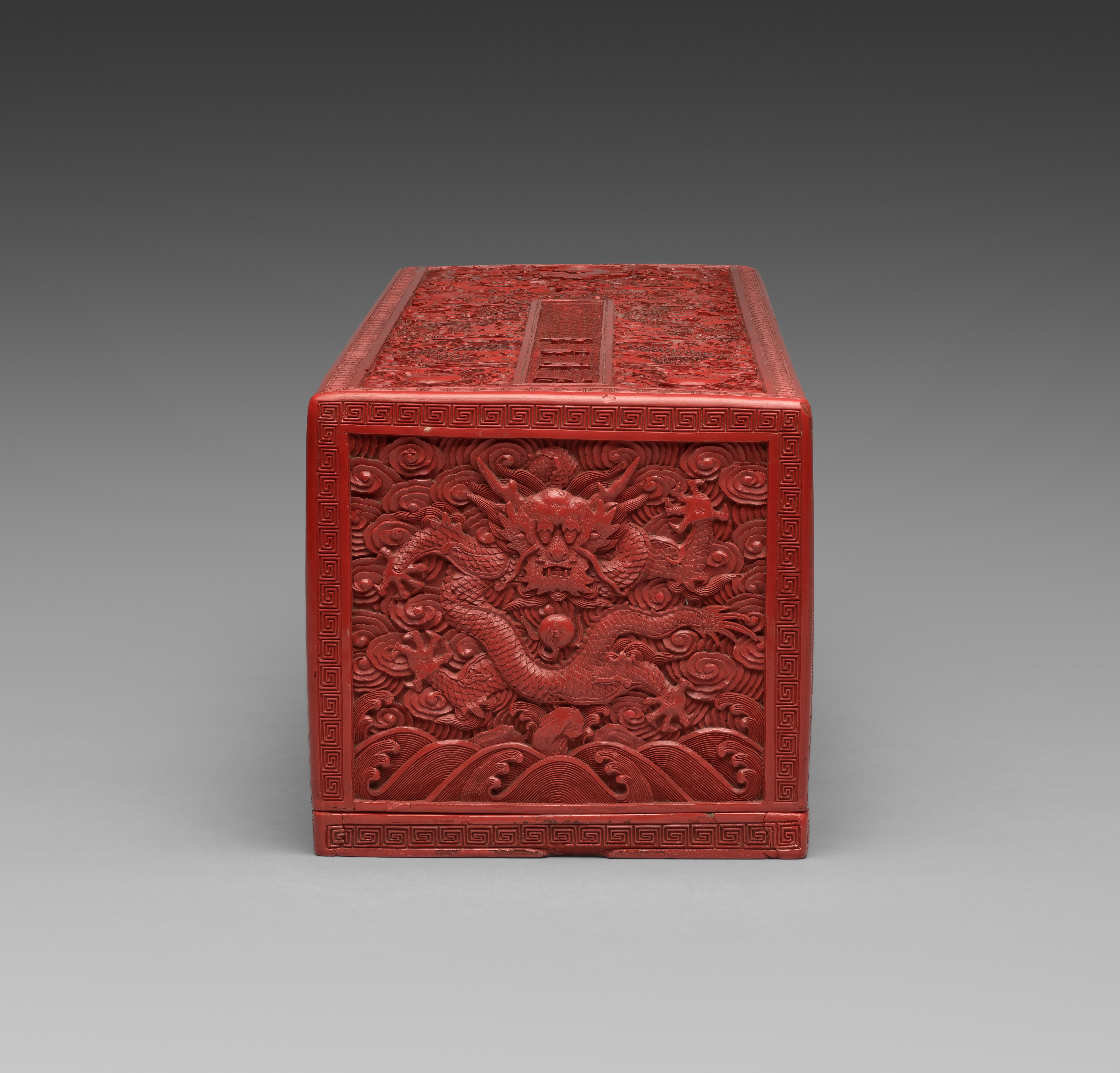 Carved Lacquer Scroll Box | Cleveland Museum of Art