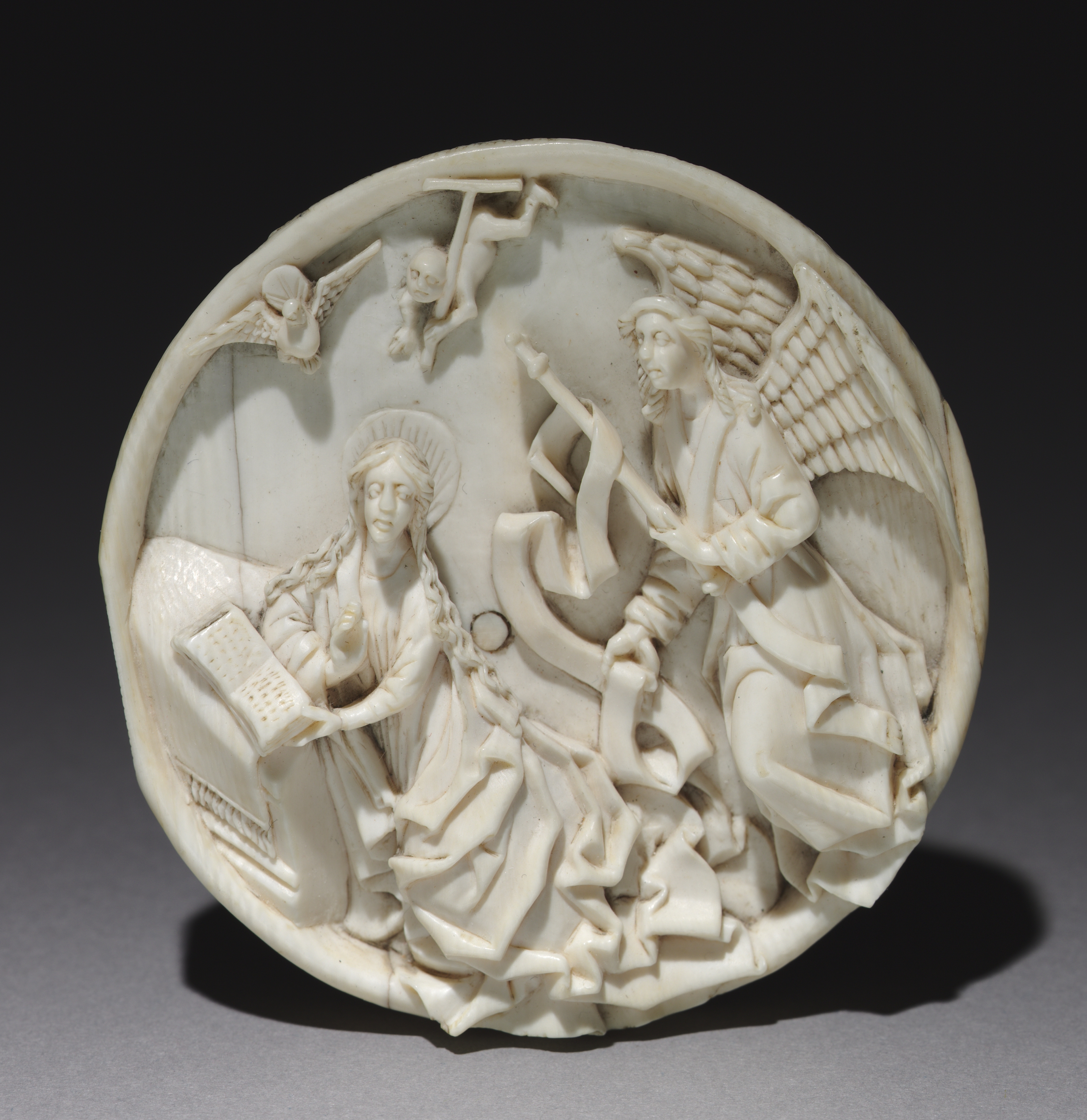 Roundel with the Annunciation | Cleveland Museum of Art