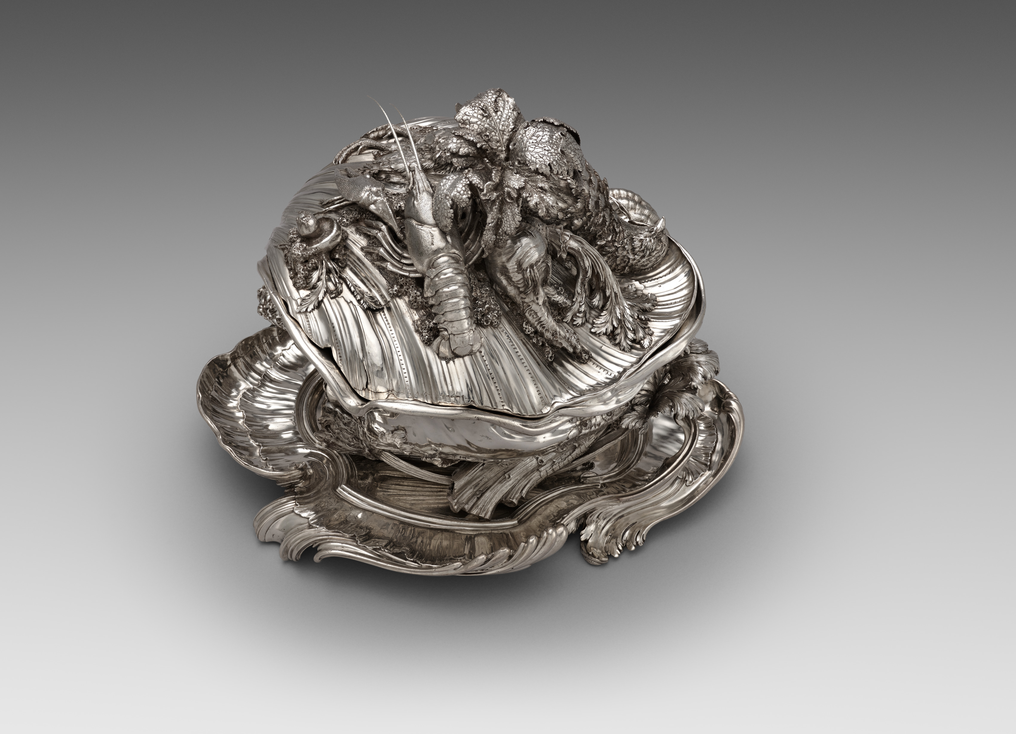 Covered Tureen on Stand (Pot-à-oille) | Cleveland Museum of Art