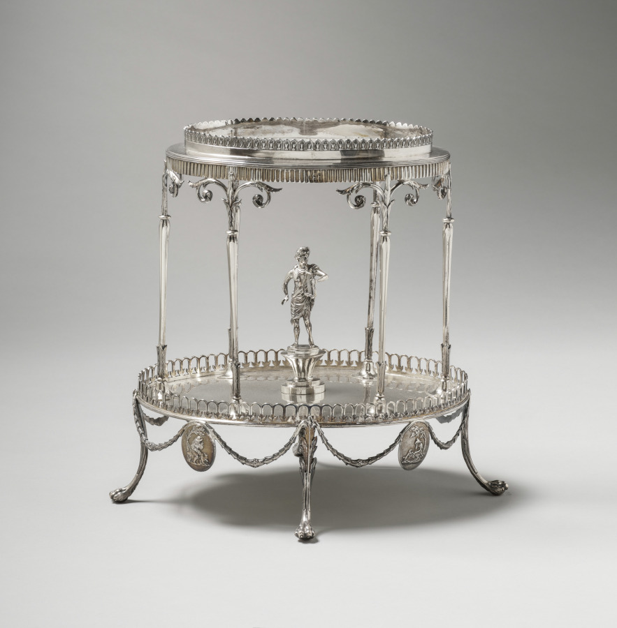 Centerpiece (metal stand)