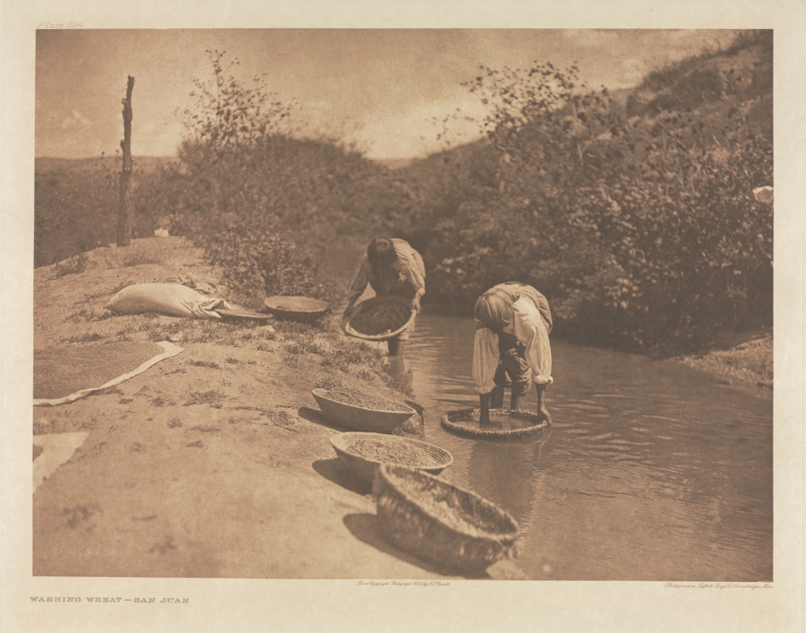 Portfolio XVII, Plate 594: Washing Wheat -  San Juan