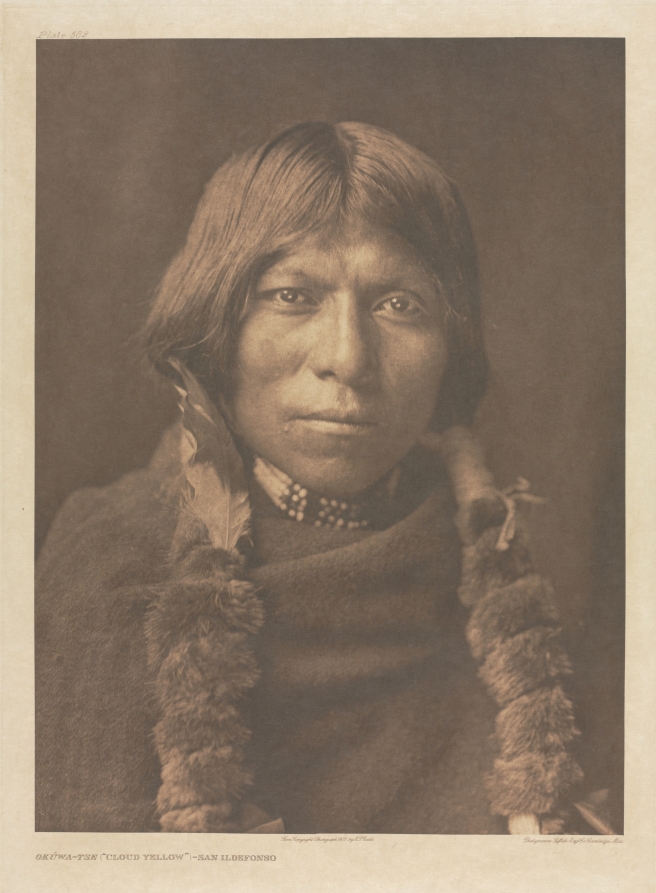 Portfolio XVII, Plate 582: Okúwa-tse ("Cloud Yellow") - San Ildefonso