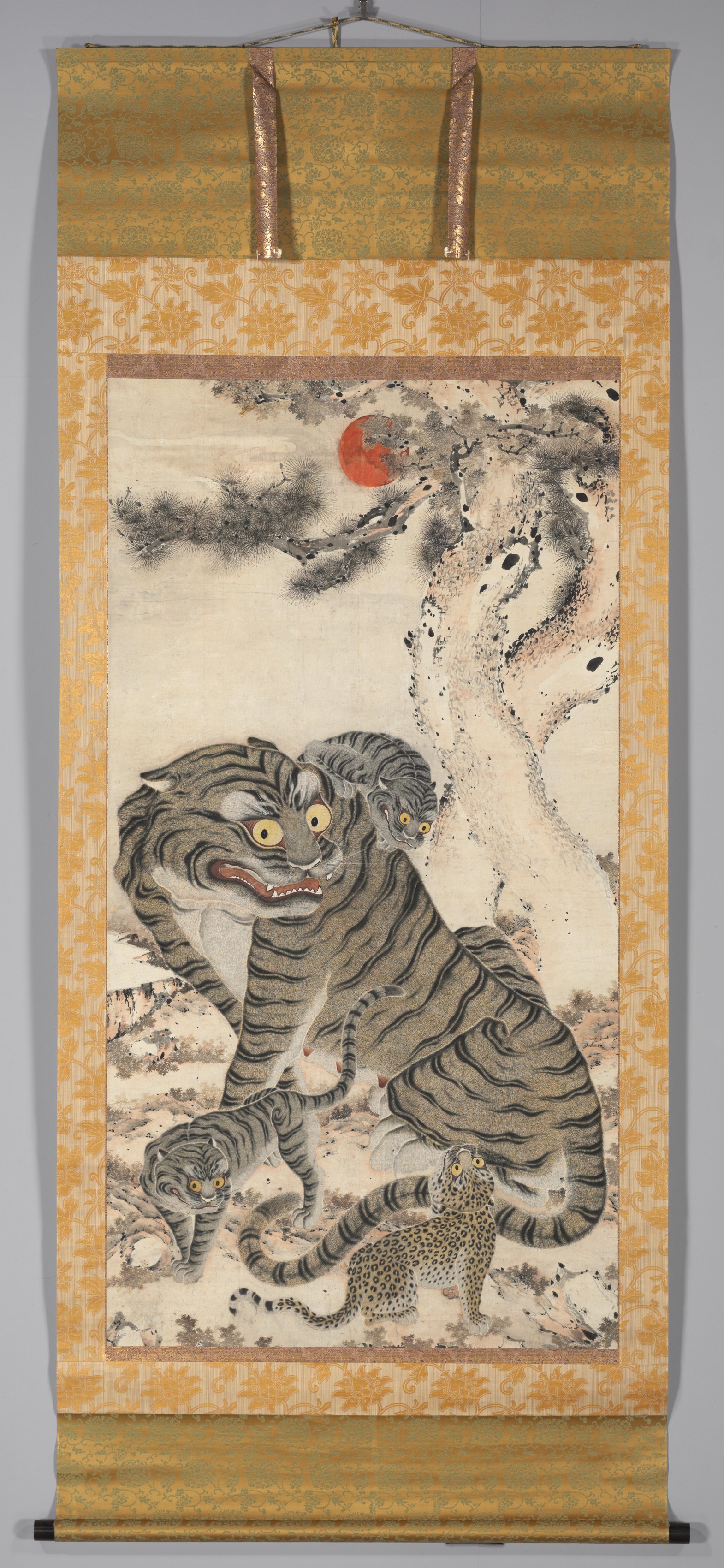Tiger Family | Cleveland Museum of Art