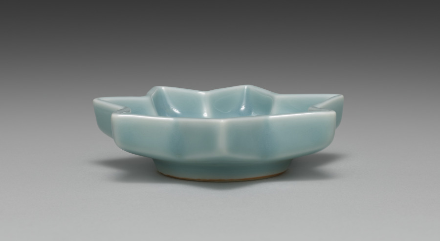 Saucer from Maple Leaf-Shaped Saucers