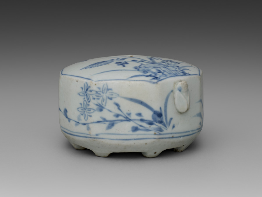 Octagonal Water Dropper Decorated with Flower Design