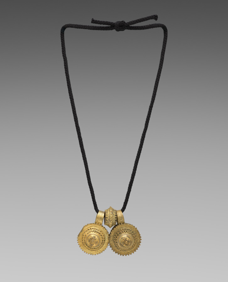 Necklace (ashän ketab) with amulet pendants (tälsäm) and bead