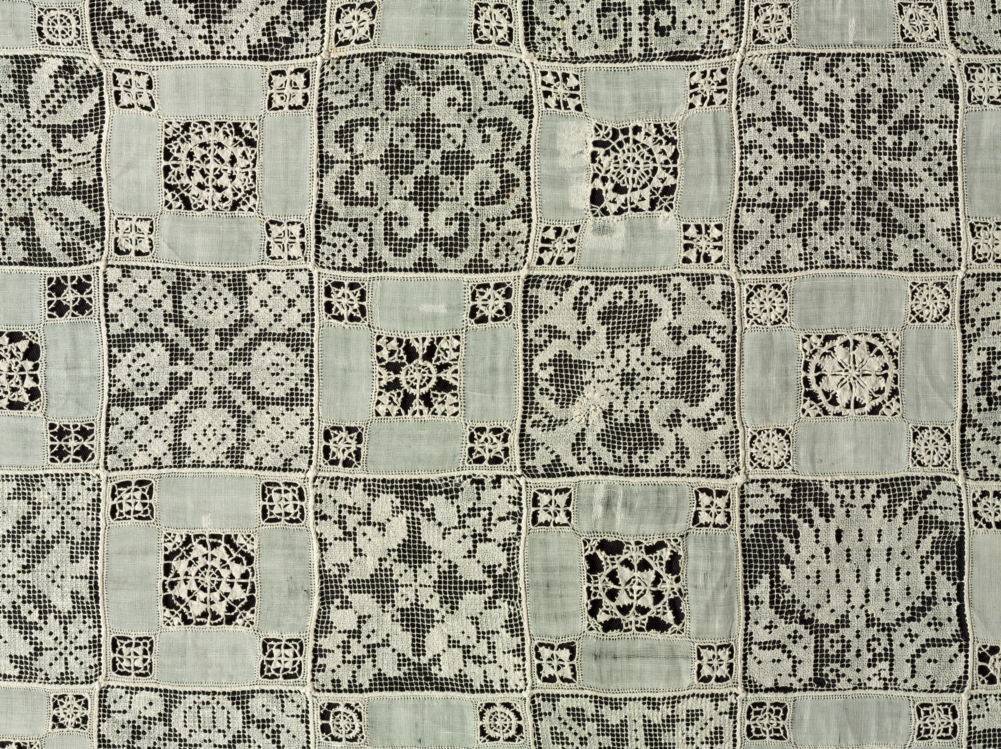 Cloth with Floral and Vegetal Patterns Italy, 16th century