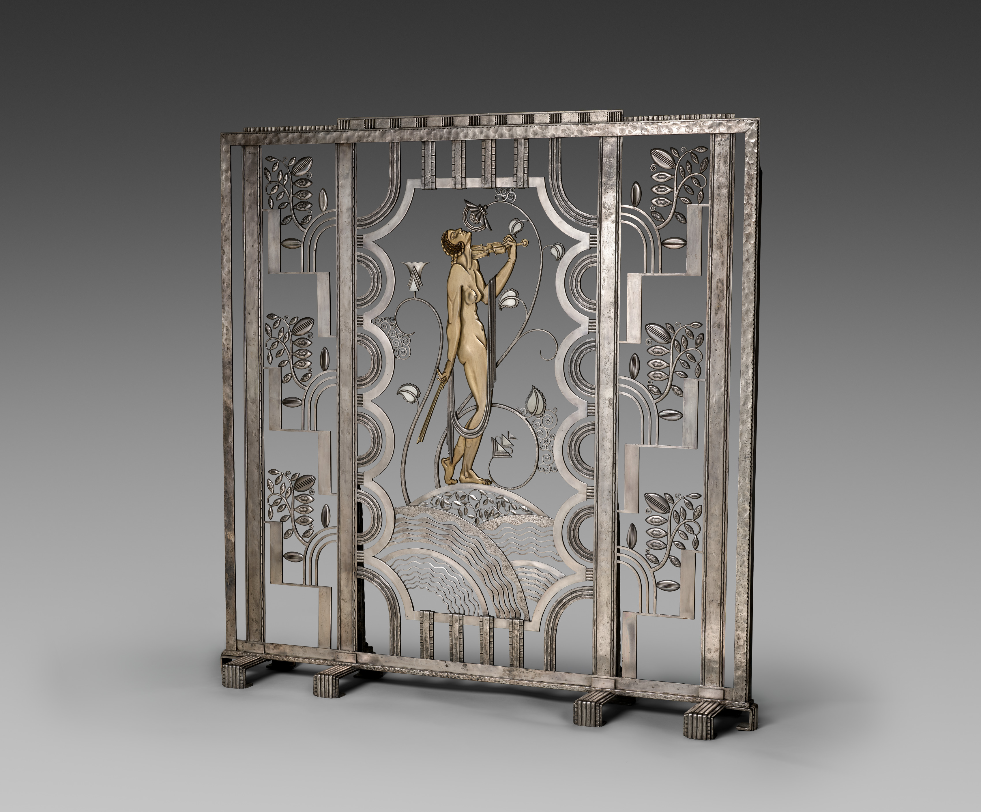 Muse with Violin Screen | Cleveland Museum of Art| Cleveland